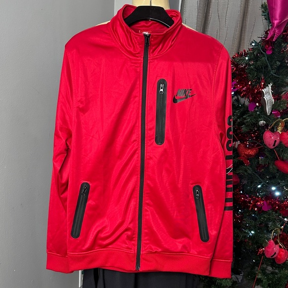 Nike Other - Nike Men’s Jacket Sz L  Full Zip Closure 2 zippered pockets. Red Color